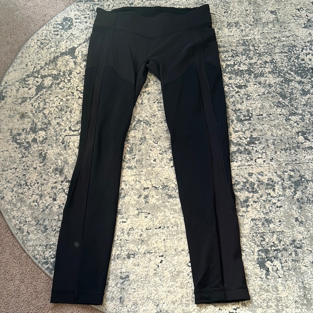 Black lululemon leggings